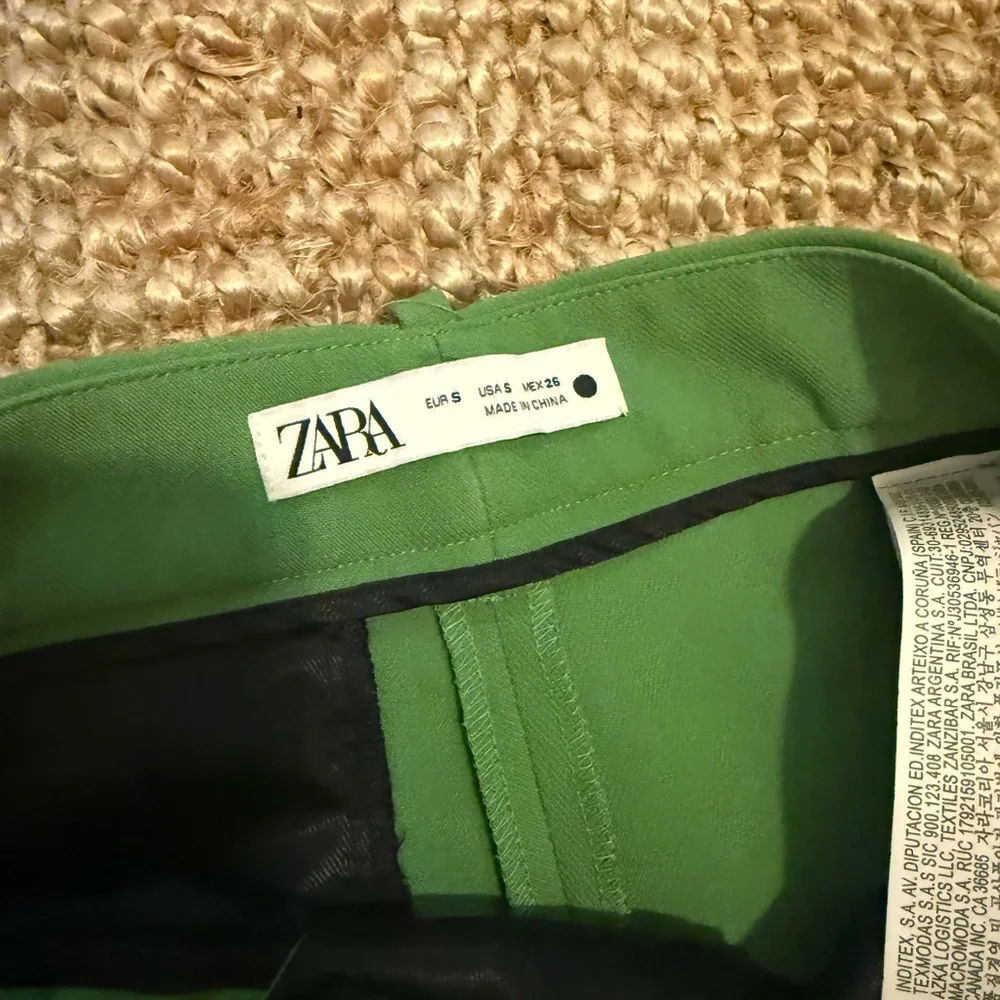 Zara Vibrant Green Wide-Leg Pants - Picture 4 of 5